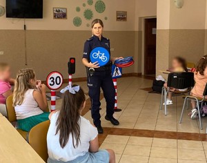 Policjantka i dzieci