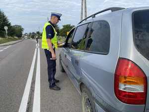 Policjant a alkomatem