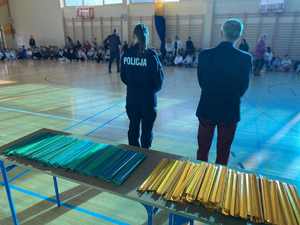 Policjantka na spotkaniu z dziećmi