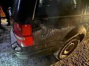 Uszkodzona lampa w samochodzie