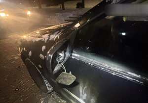 Uszkodzone lusterko w samochodzie osobowym