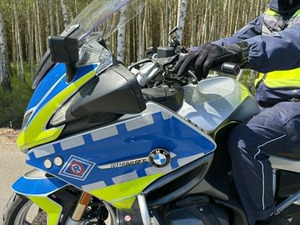 Policjant na motocyklu