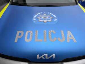 Maska radiowozu. Napis: POLICJA. Pomagamy i Chronimy